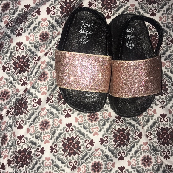 Sandels - Picture 2 of 4